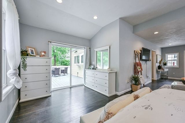 31 Emery St, Holbrook, MA 02343
