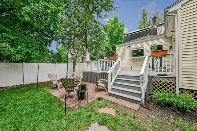 31 Emery St, Holbrook, MA 02343