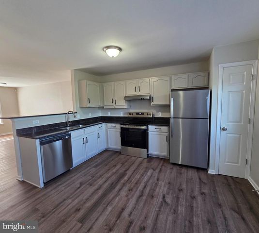 408 MUNSONS HILL COURT, Stafford, VA 22554