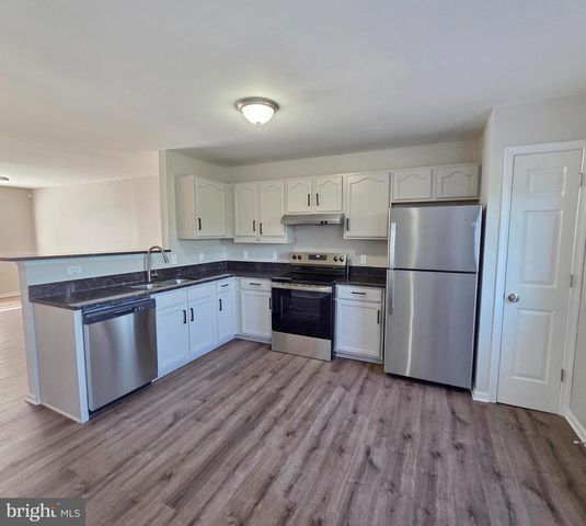 408 MUNSONS HILL COURT, Stafford, VA 22554