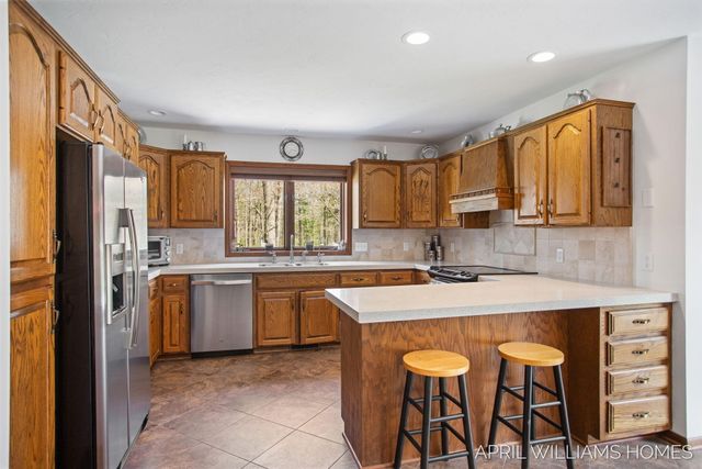 6801 Wildwood Drive, Port Sheldon Twp, MI 49460