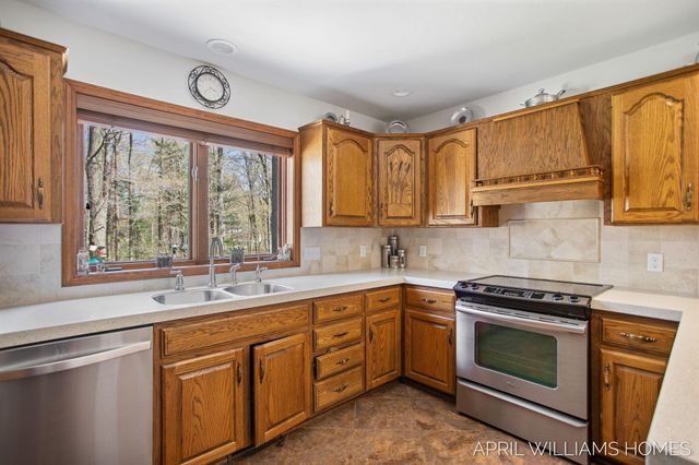 6801 Wildwood Drive, Port Sheldon Twp, MI 49460