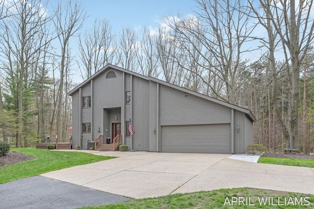 6801 Wildwood Drive, Port Sheldon Twp, MI 49460