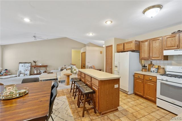 6147 Palm Summit Circle, Cicero, NY 13039