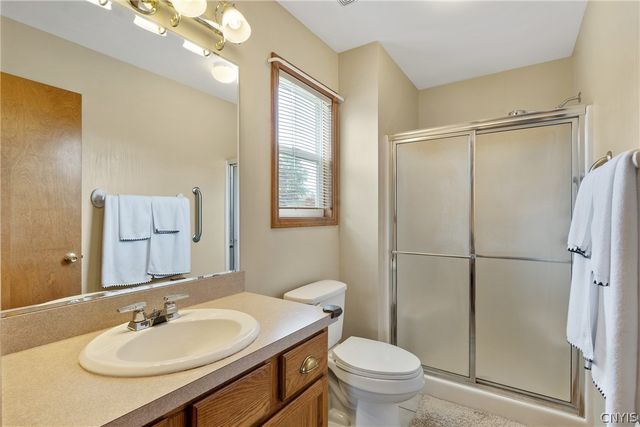 6147 Palm Summit Circle, Cicero, NY 13039