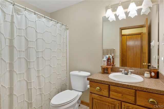 6147 Palm Summit Circle, Cicero, NY 13039