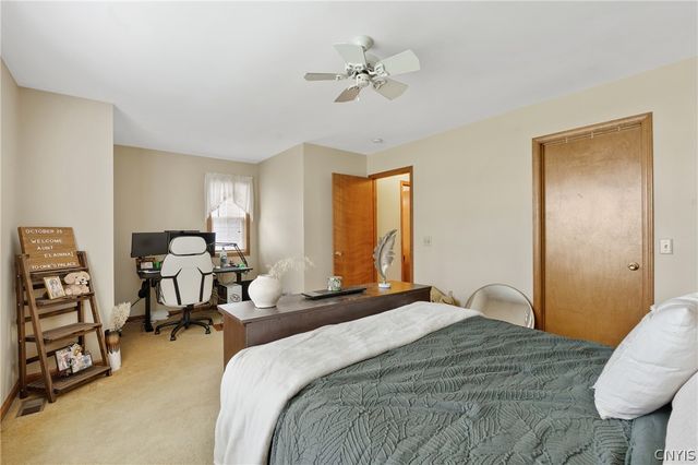 6147 Palm Summit Circle, Cicero, NY 13039