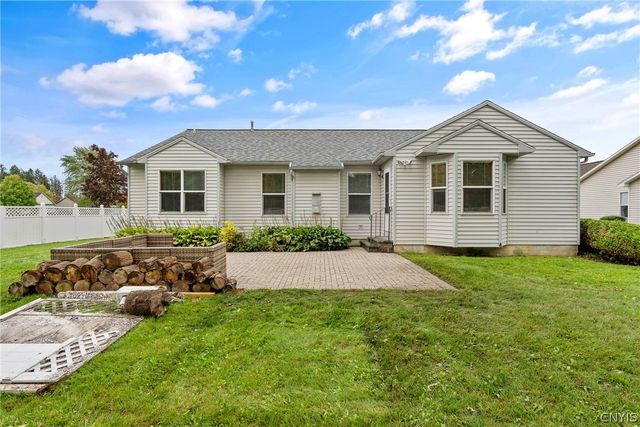 6147 Palm Summit Circle, Cicero, NY 13039