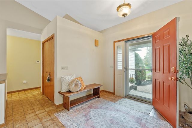 6147 Palm Summit Circle, Cicero, NY 13039