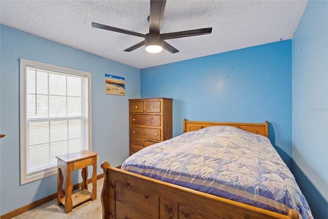 1105 LENNA AVENUE, Seffner, FL 33584