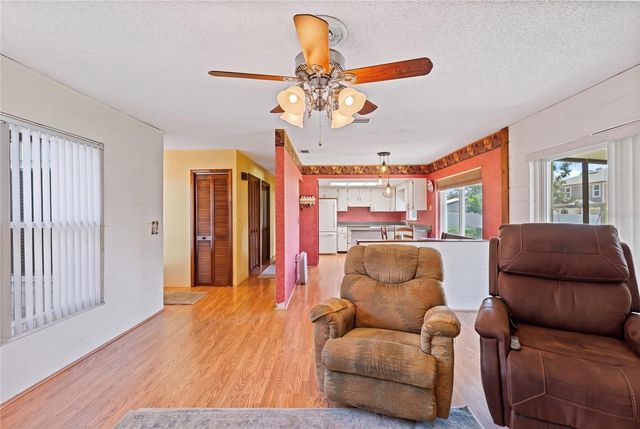 1105 LENNA AVENUE, Seffner, FL 33584