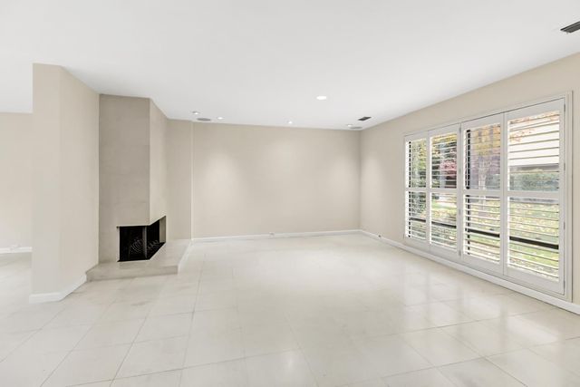 1108 Dunbarton Cir, Sacramento, CA 95825