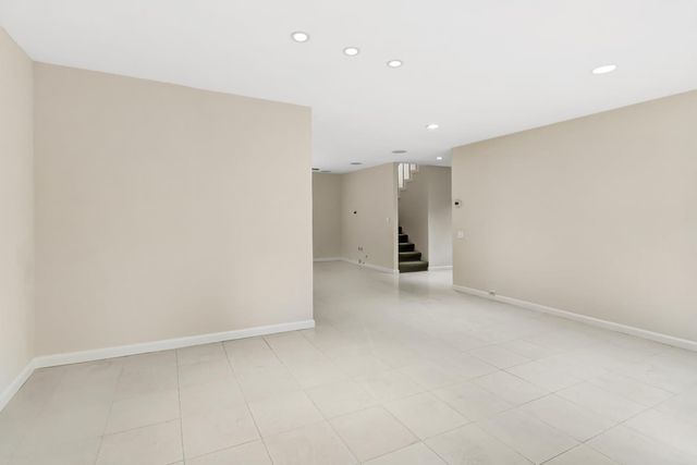 1108 Dunbarton Cir, Sacramento, CA 95825