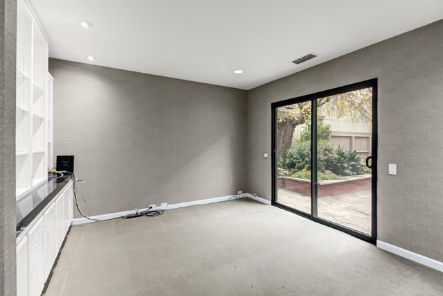 1108 Dunbarton Cir, Sacramento, CA 95825