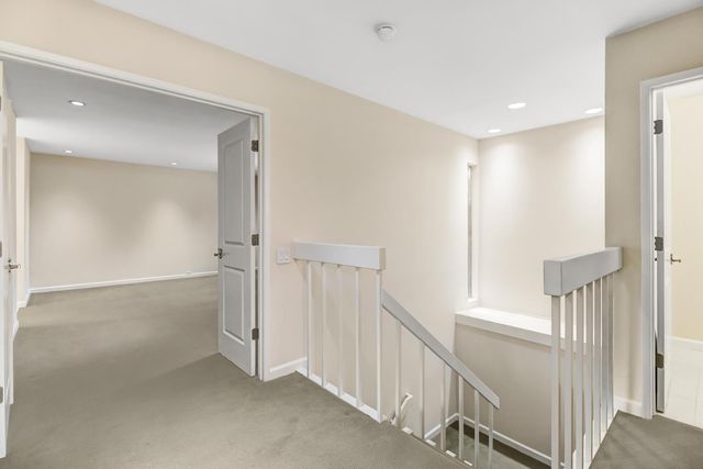 1108 Dunbarton Cir, Sacramento, CA 95825