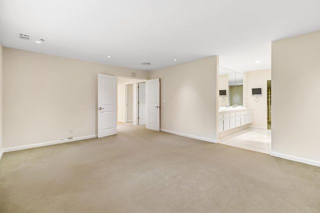 1108 Dunbarton Cir, Sacramento, CA 95825