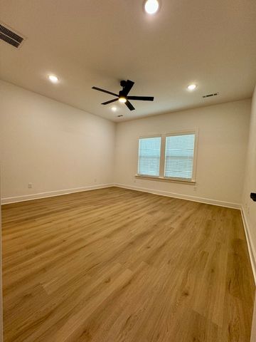 5 Stoneleigh Lane, Bella Vista, AR 72715