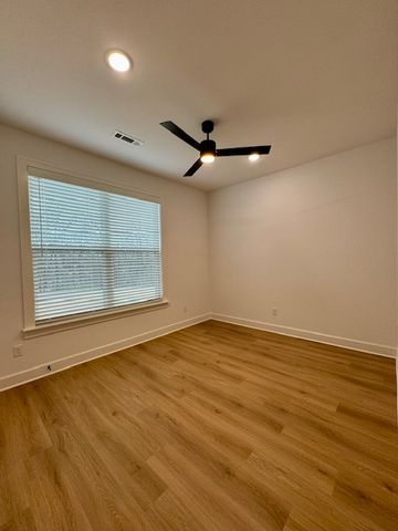 5 Stoneleigh Lane, Bella Vista, AR 72715