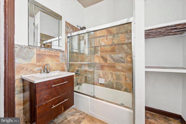 2431 W NORRIS ST, Philadelphia, PA 19121