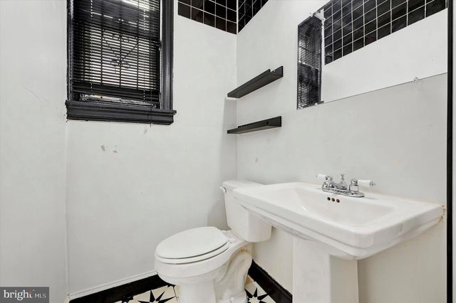 2431 W NORRIS ST, Philadelphia, PA 19121