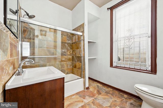 2431 W NORRIS ST, Philadelphia, PA 19121