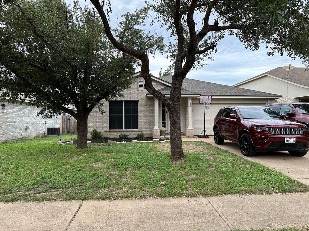 3807 Top Rock LN, Round Rock, TX 78681