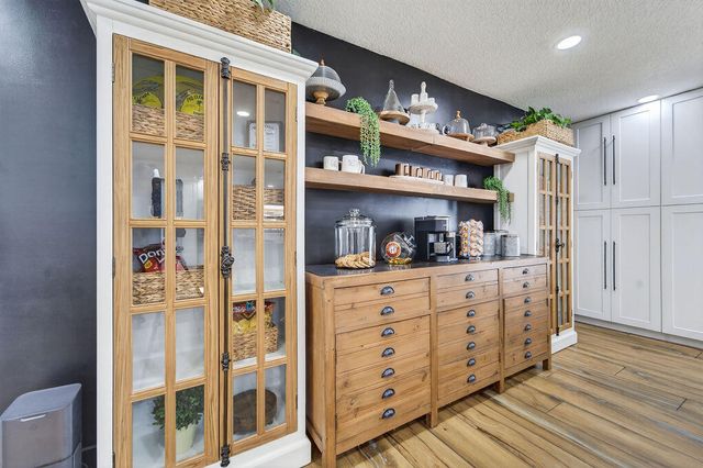 4233 1st Street SW, Vero Beach, FL 32968