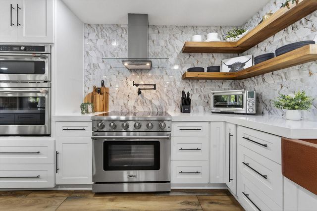 4233 1st Street SW, Vero Beach, FL 32968