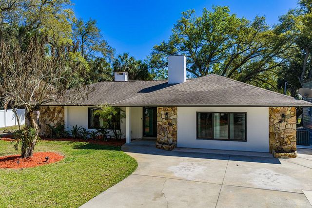 4233 1st Street SW, Vero Beach, FL 32968