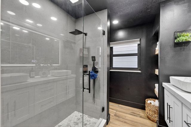 4233 1st Street SW, Vero Beach, FL 32968