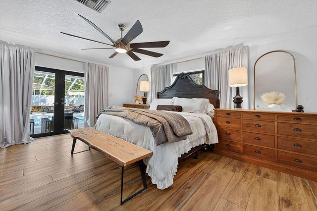 4233 1st Street SW, Vero Beach, FL 32968