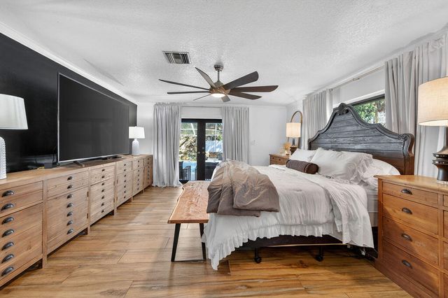 4233 1st Street SW, Vero Beach, FL 32968