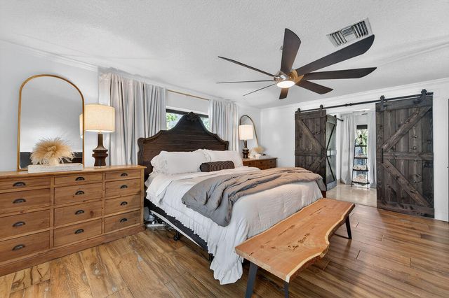 4233 1st Street SW, Vero Beach, FL 32968