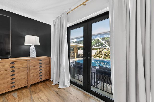 4233 1st Street SW, Vero Beach, FL 32968