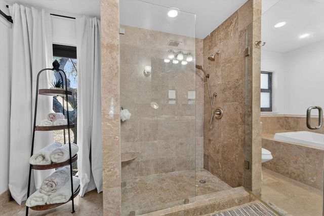 4233 1st Street SW, Vero Beach, FL 32968