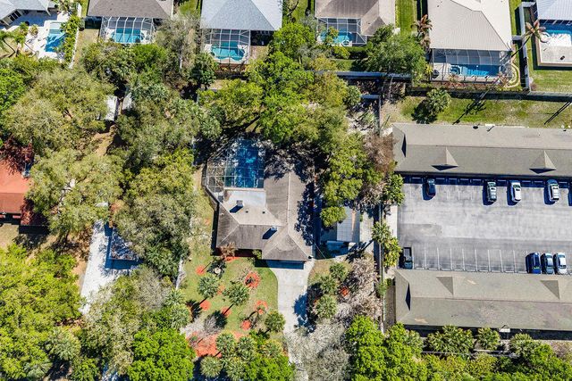 4233 1st Street SW, Vero Beach, FL 32968