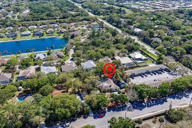 4233 1st Street SW, Vero Beach, FL 32968