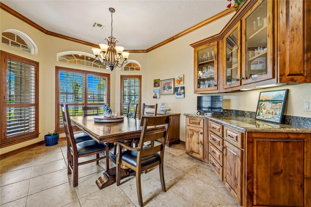 202 W North Street, Weimar, TX 78962