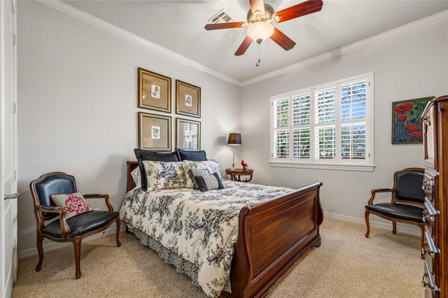 202 W North Street, Weimar, TX 78962