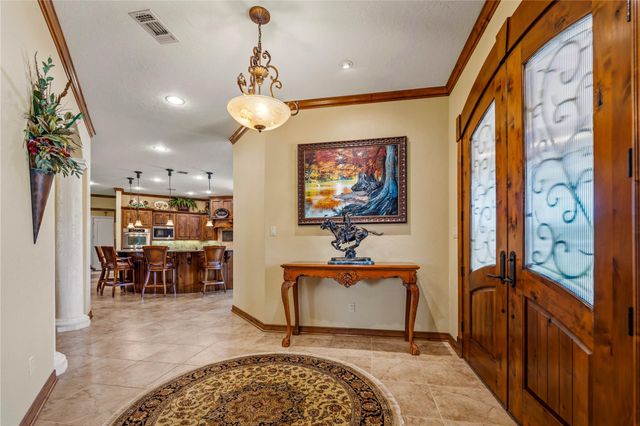 202 W North Street, Weimar, TX 78962