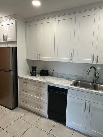 161 Lake Frances Drive 161, West Palm Beach, FL 33411