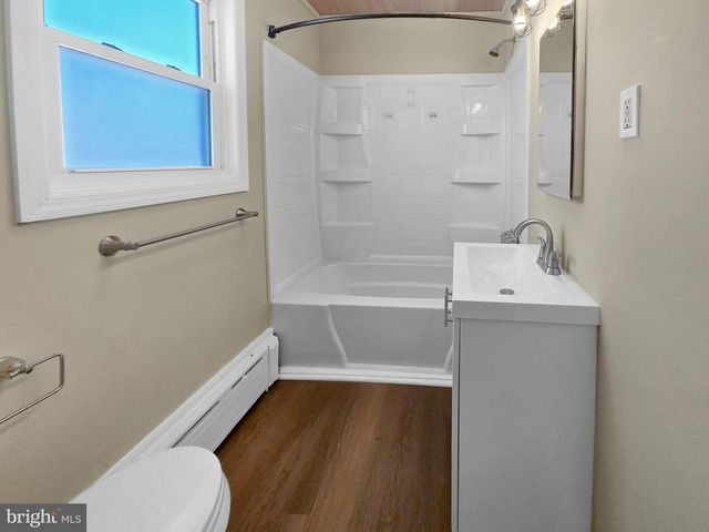 120 THIRD, Hamilton, NJ 08619