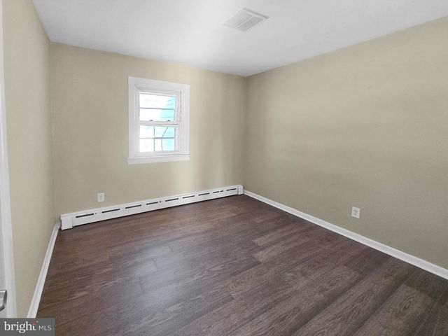 120 THIRD, Hamilton, NJ 08619