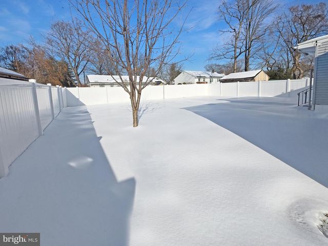 120 THIRD, Hamilton, NJ 08619