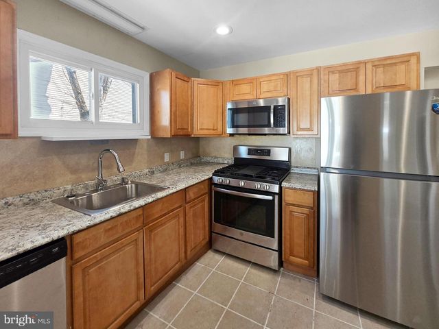 120 THIRD, Hamilton, NJ 08619