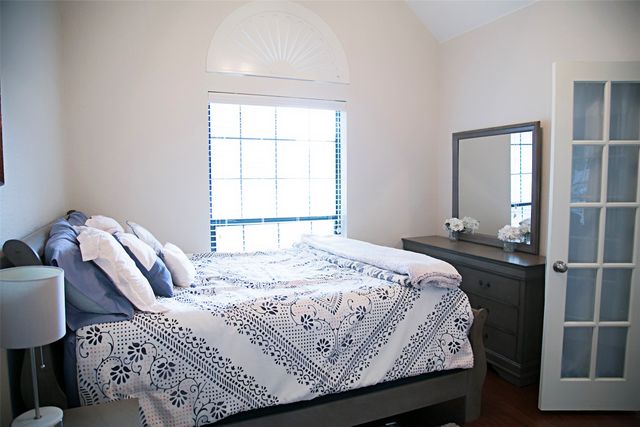 7416 Rolling Hills Drive, Benbrook, TX 76126