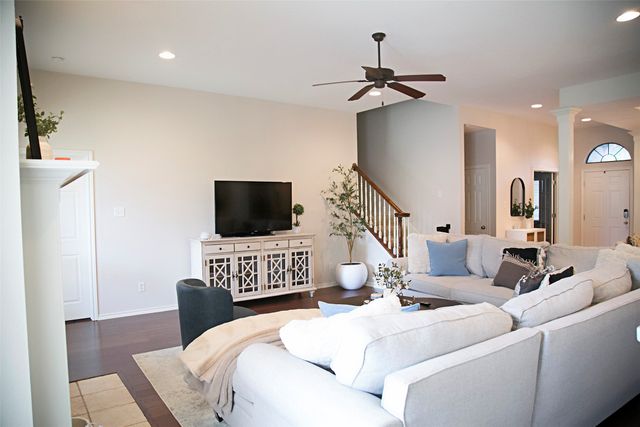7416 Rolling Hills Drive, Benbrook, TX 76126