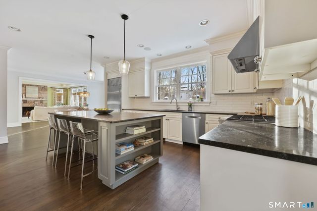 96 Weed Street, New Canaan, CT 06840