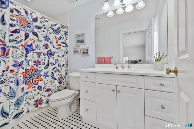 96 Weed Street, New Canaan, CT 06840