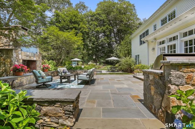 96 Weed Street, New Canaan, CT 06840